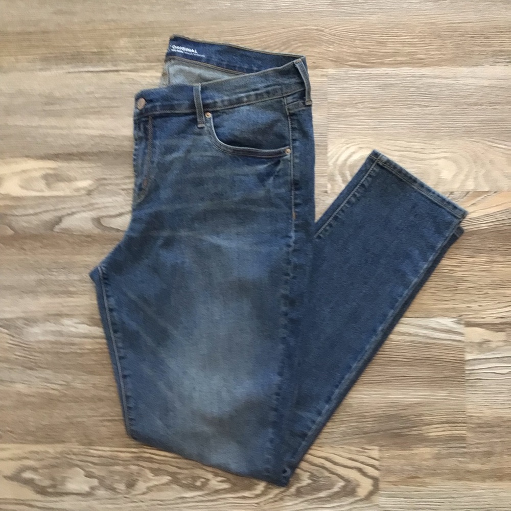 Old Navy Original Mid Rise Medium Rinse Tapered Leg Jeans 14 Long